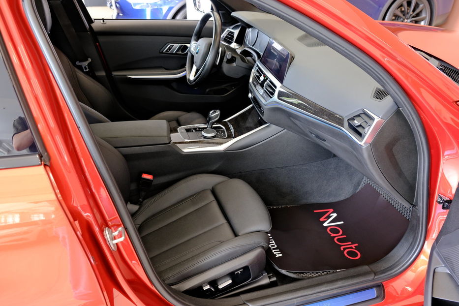 Продам BMW 330 G20 2021 года в Одессе