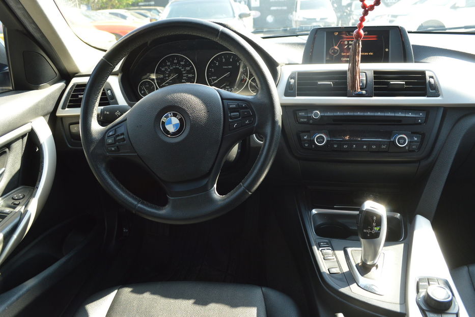 Продам BMW 320 X-Drive 2014 года в Одессе