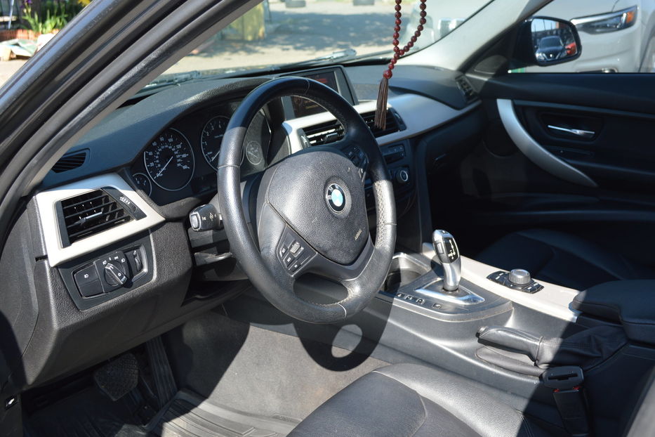 Продам BMW 320 X-Drive 2014 года в Одессе