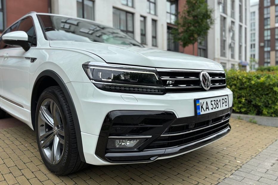 Продам Volkswagen Tiguan 4Motion Premium R-Line, 220 кс 2020 года в Киеве