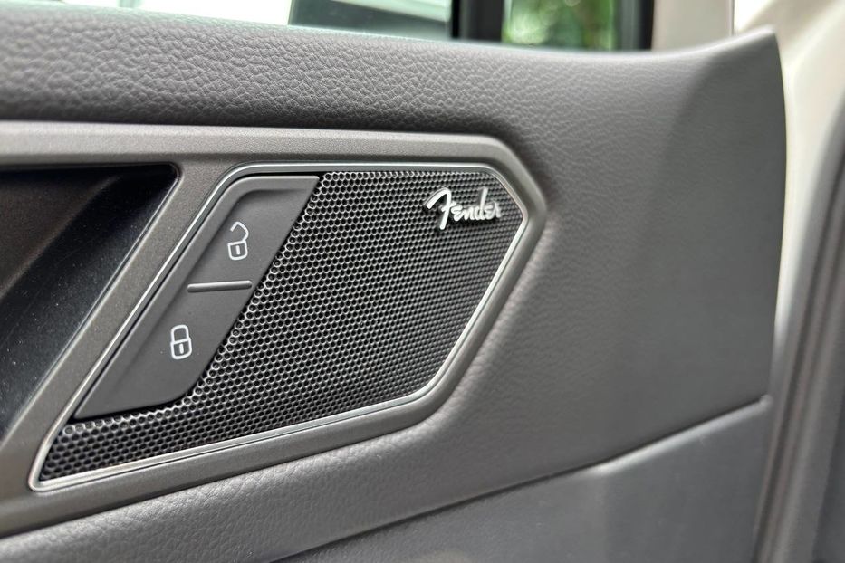 Продам Volkswagen Tiguan 4Motion Premium R-Line, 220 кс 2020 года в Киеве