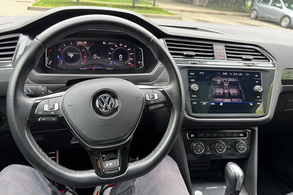Продам Volkswagen Tiguan 4Motion Premium R-Line, 220 кс 2020 года в Киеве