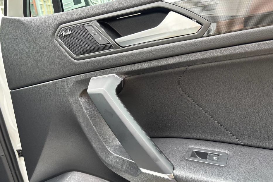 Продам Volkswagen Tiguan 4Motion Premium R-Line, 220 кс 2020 года в Киеве