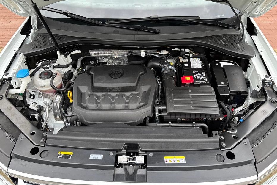 Продам Volkswagen Tiguan 4Motion Premium R-Line, 220 кс 2020 года в Киеве