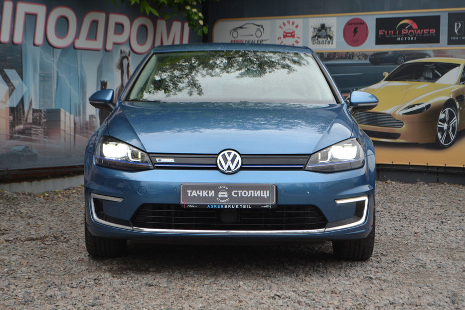 Продам Volkswagen e-Golf 2015 года в Киеве