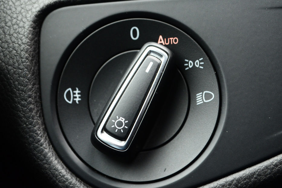 Продам Volkswagen e-Golf 2015 года в Киеве