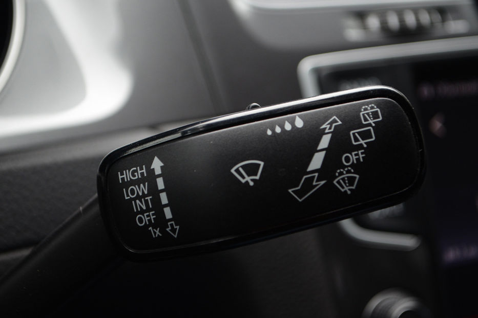 Продам Volkswagen e-Golf 2015 года в Киеве