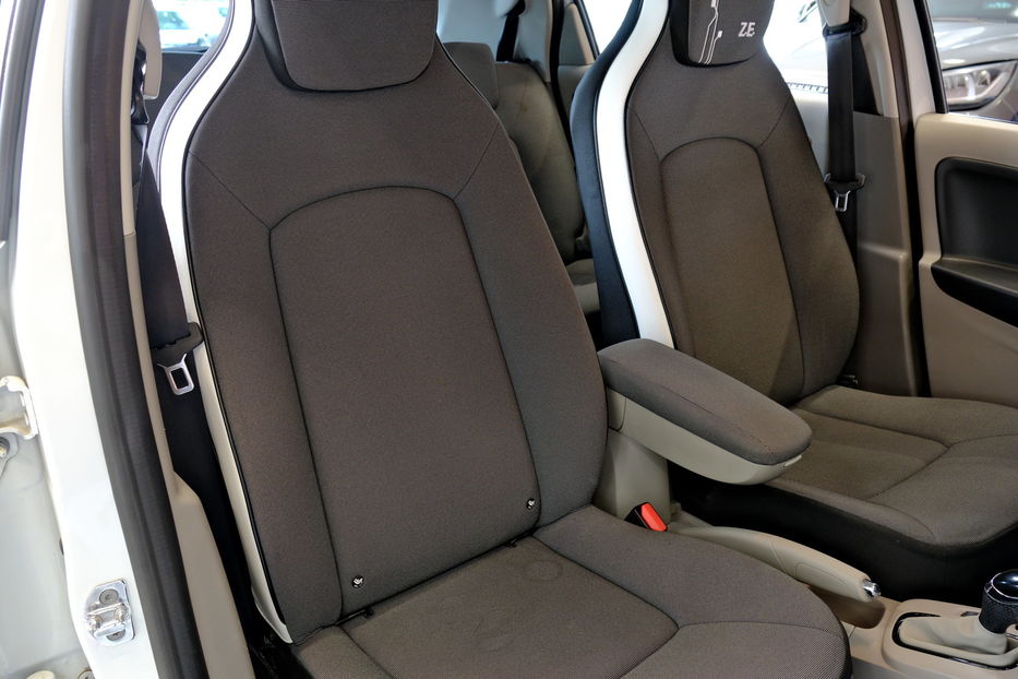 Продам Renault Zoe 2015 года в Одессе