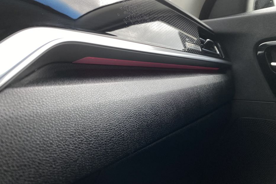 Продам Kia Niro 64 kWh Макс. комплектація Люк 2022 года в Львове