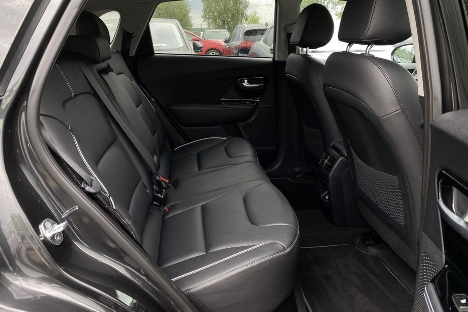 Продам Kia Niro 64 kWh Макс. комплектація Люк 2022 года в Львове