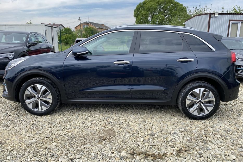 Продам Kia Niro 64кВт ТепловийПдгрвкермасидінь 2021 года в Львове