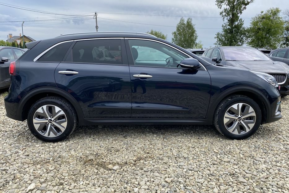Продам Kia Niro 64кВт ТепловийПдгрвкермасидінь 2021 года в Львове