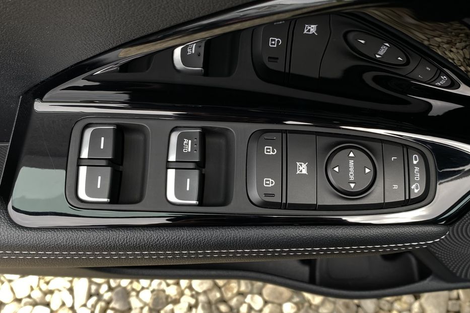 Продам Kia Niro 64кВт ТепловийПдгрвкермасидінь 2021 года в Львове