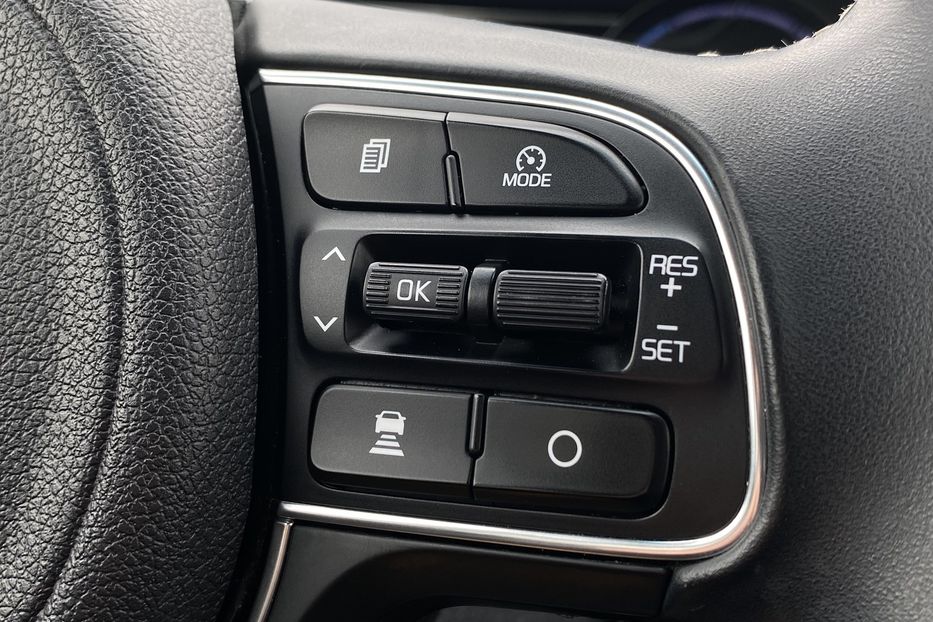 Продам Kia Niro 64кВт ТепловийПдгрвкермасидінь 2021 года в Львове