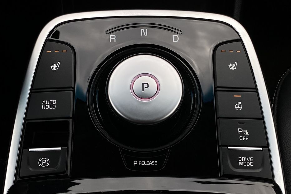 Продам Kia Niro 64кВт ТепловийПдгрвкермасидінь 2021 года в Львове