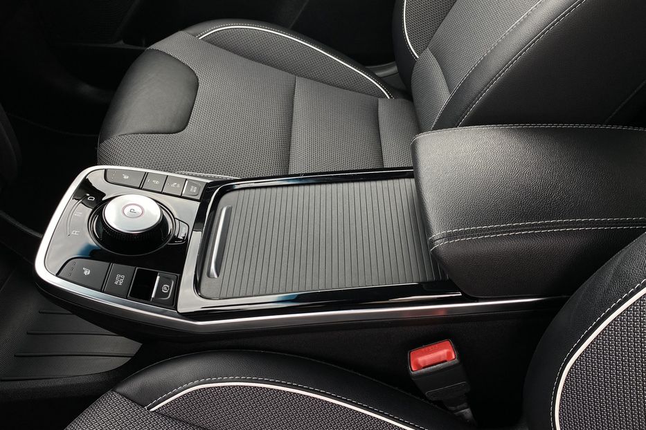 Продам Kia Niro 64кВт ТепловийПдгрвкермасидінь 2021 года в Львове