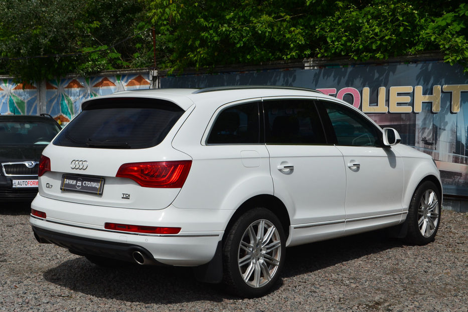 Продам Audi Q7 2011 года в Киеве