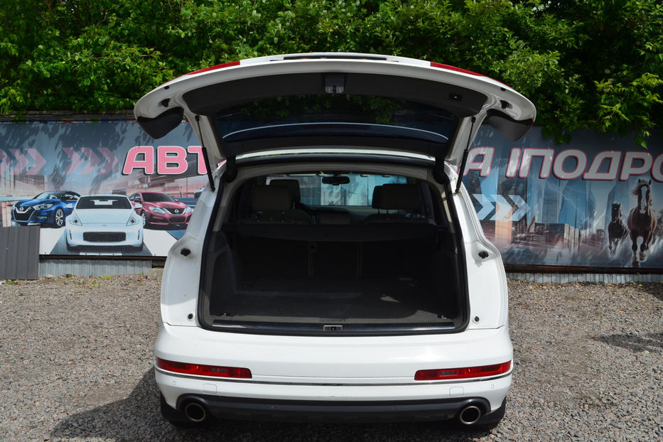 Продам Audi Q7 2011 года в Киеве