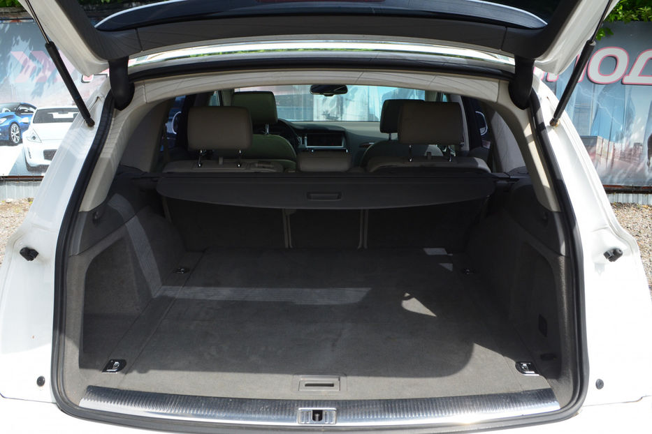 Продам Audi Q7 2011 года в Киеве
