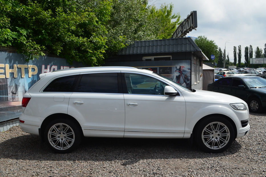 Продам Audi Q7 2011 года в Киеве