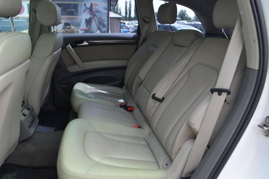 Продам Audi Q7 2011 года в Киеве