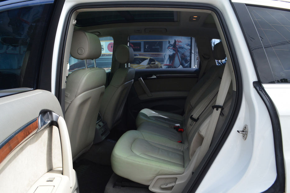 Продам Audi Q7 2011 года в Киеве