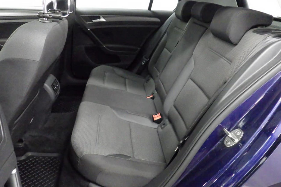 Продам Volkswagen e-Golf E-DITION v8029 2020 года в Луцке