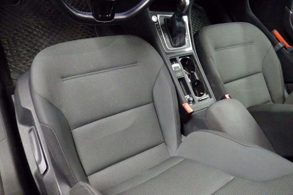 Продам Volkswagen e-Golf E-DITION v8029 2020 года в Луцке