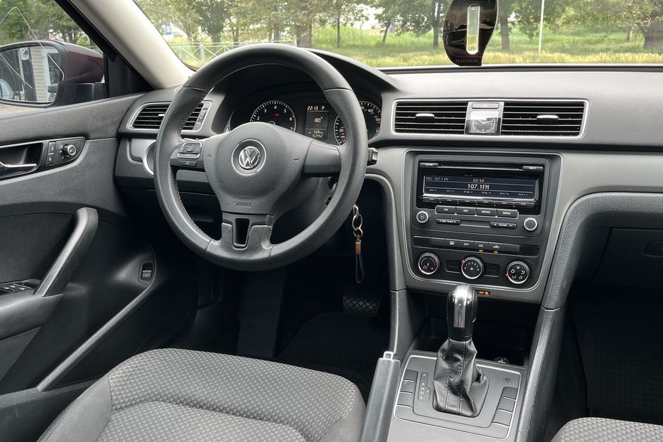 Продам Volkswagen Passat B7 2,5 2013 года в Николаеве