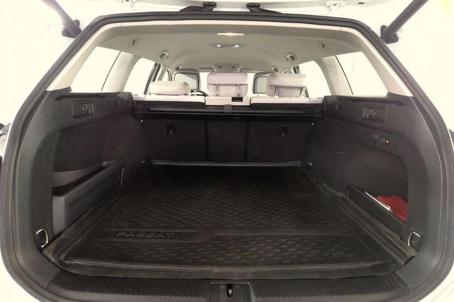 Продам Volkswagen Passat B8 R-Line 140kw 4x4  v9279 2020 года в Луцке