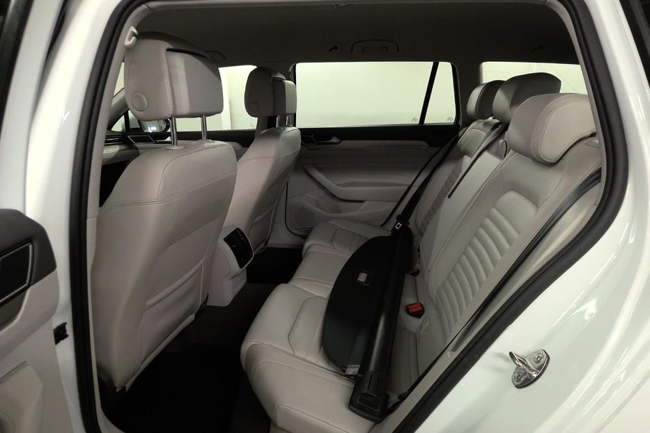 Продам Volkswagen Passat B8 R-Line 140kw 4x4  v9279 2020 года в Луцке