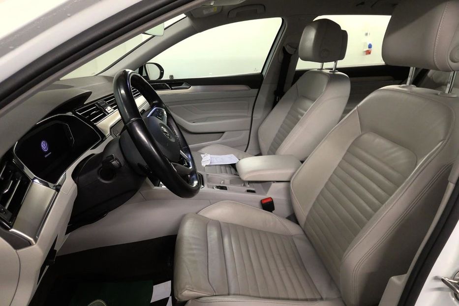 Продам Volkswagen Passat B8 R-Line 140kw 4x4  v9279 2020 года в Луцке