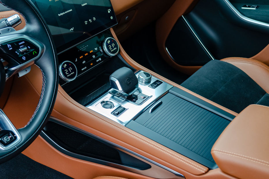 Продам Jaguar F-Pace SVR 5.0Compressor 2021 года в Киеве