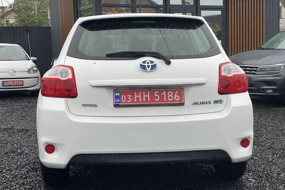Продам Toyota Auris 2011 года в Луцке
