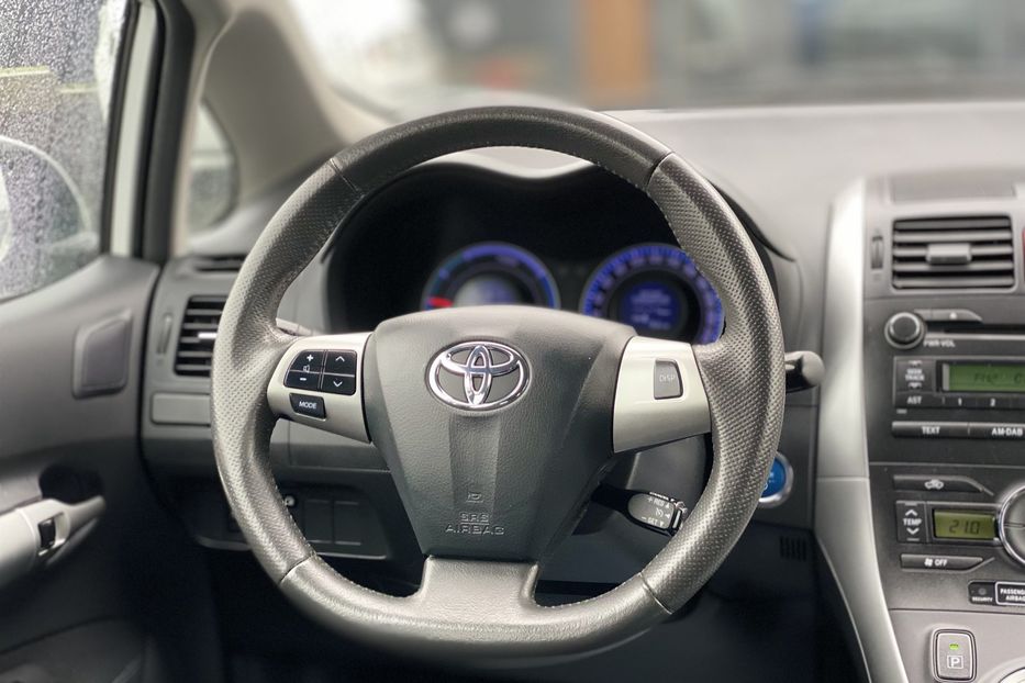 Продам Toyota Auris 2011 года в Луцке