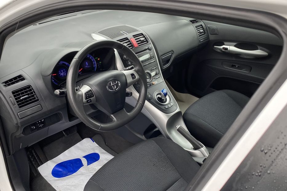 Продам Toyota Auris 2011 года в Луцке