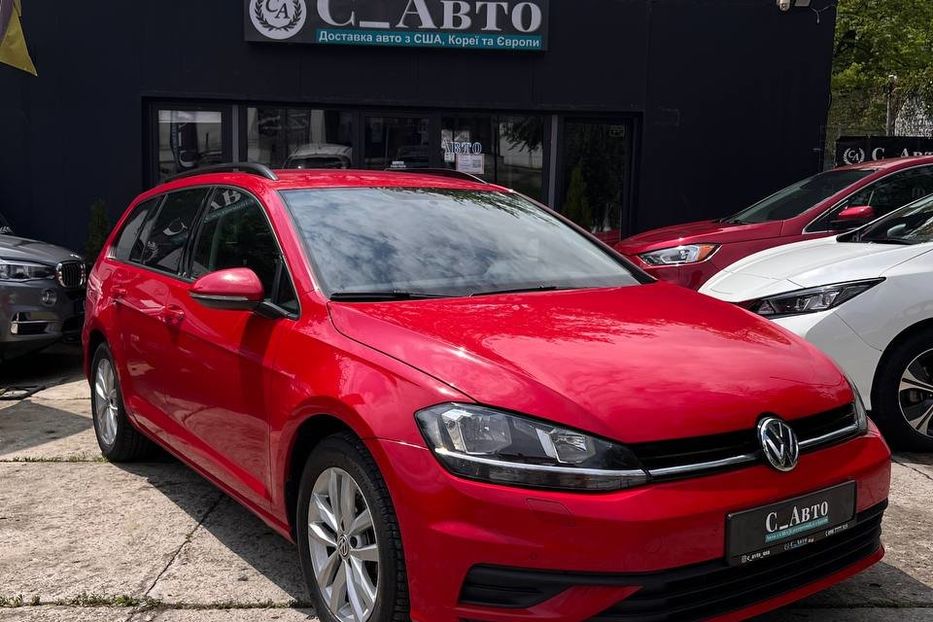 Продам Volkswagen Golf VII 2018 года в Черновцах
