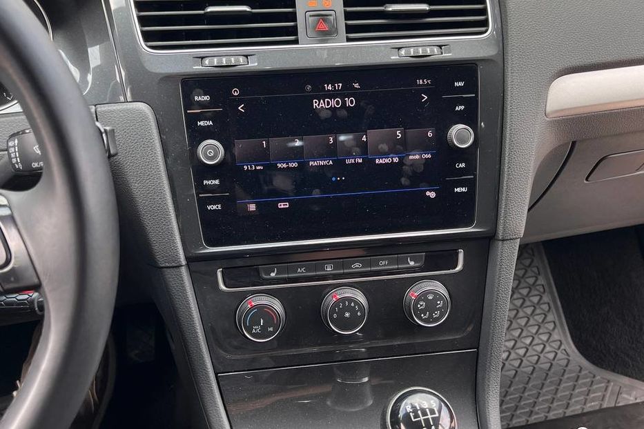 Продам Volkswagen Golf VII 2018 года в Черновцах