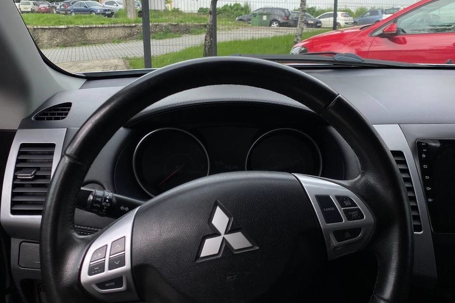 Продам Mitsubishi Outlander 2010 года в Черновцах