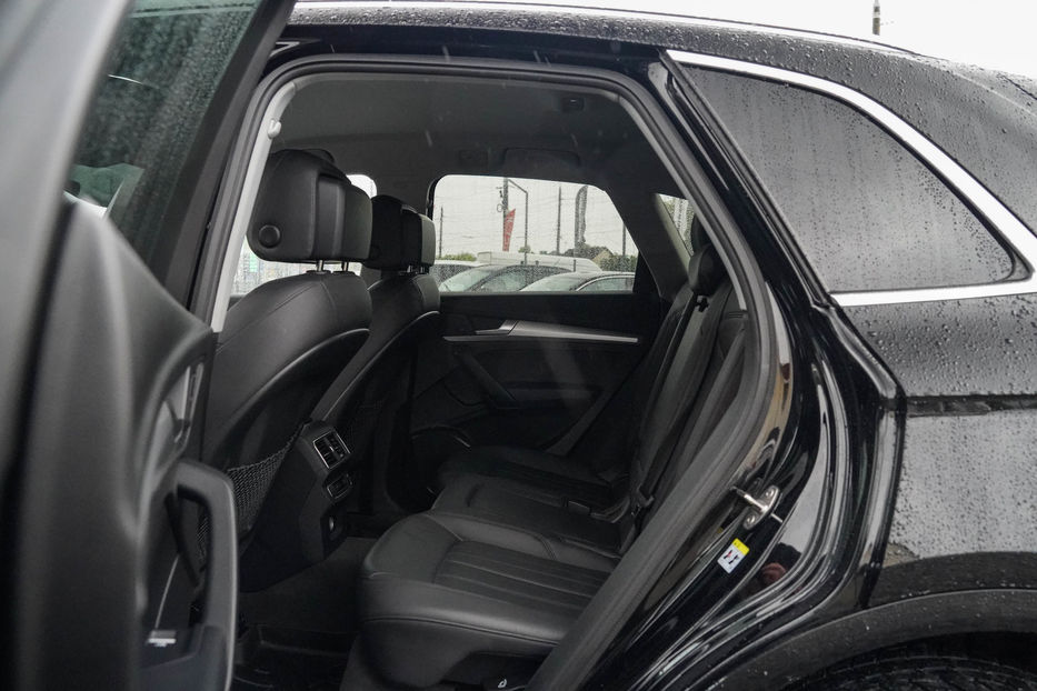 Продам Audi Q5 Premium 2018 года в Черновцах