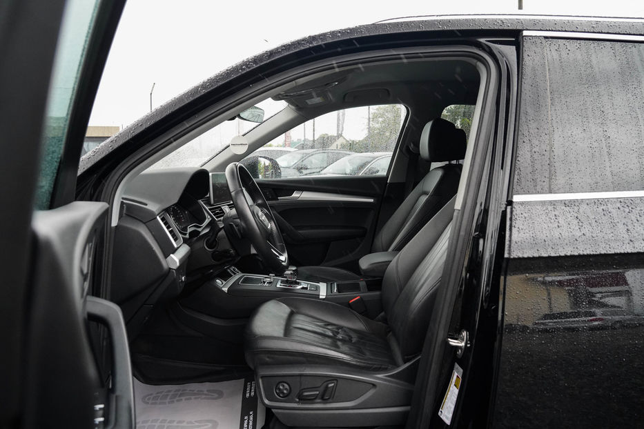 Продам Audi Q5 Premium 2018 года в Черновцах