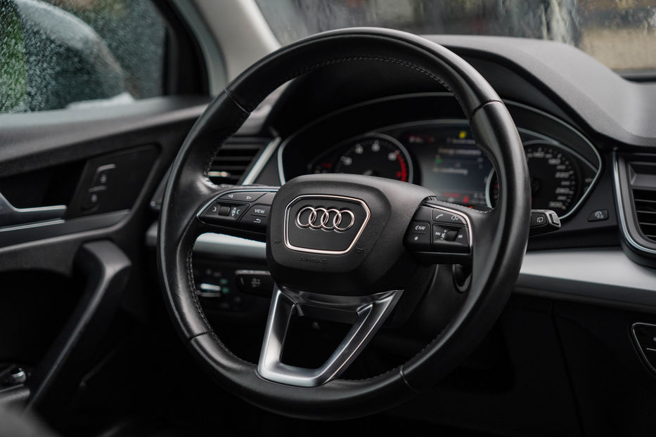 Продам Audi Q5 Premium 2018 года в Черновцах
