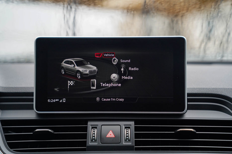 Продам Audi Q5 Premium 2018 года в Черновцах