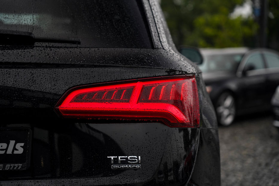 Продам Audi Q5 Premium 2018 года в Черновцах
