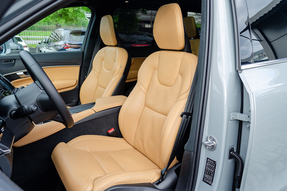 Продам Volvo XC90 Ultimate+ 2024 года в Киеве
