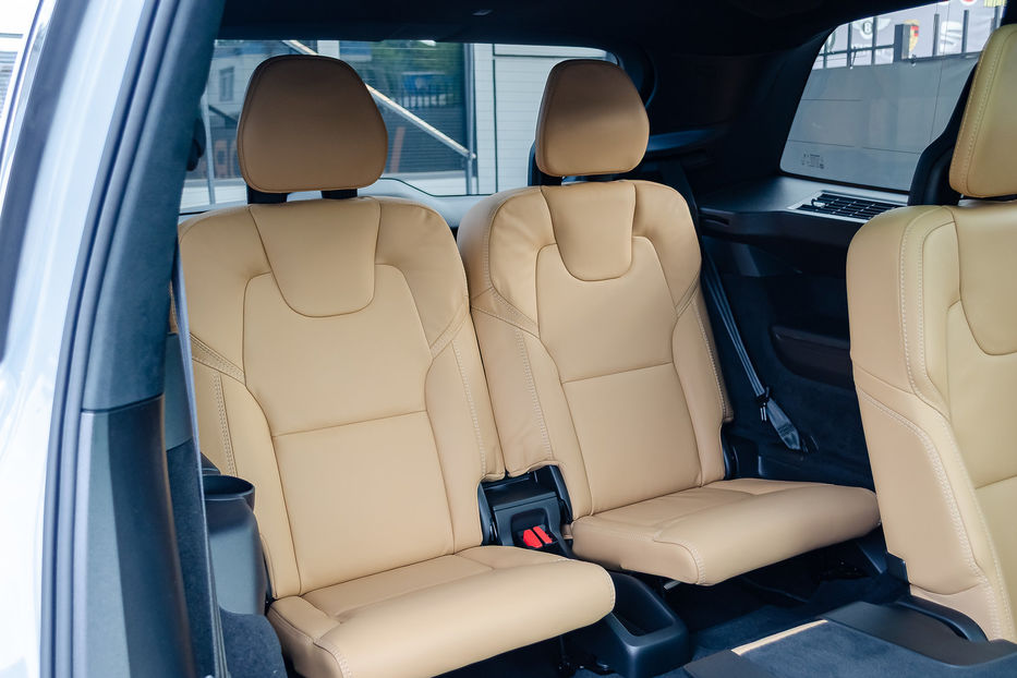 Продам Volvo XC90 Ultimate+ 2024 года в Киеве