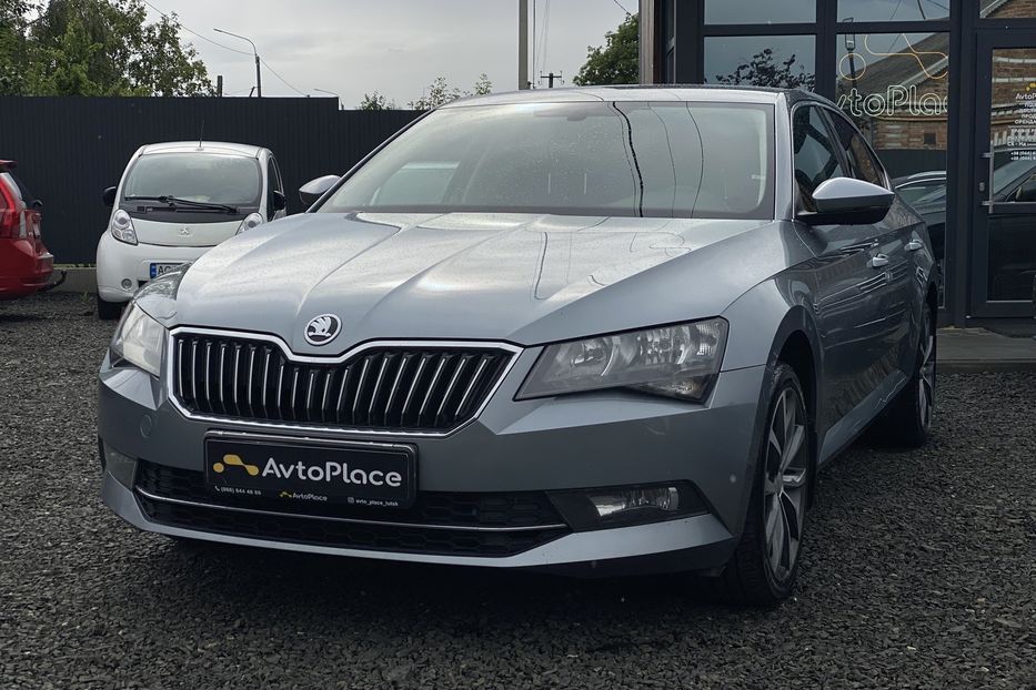 Продам Skoda Superb 2017 года в Луцке