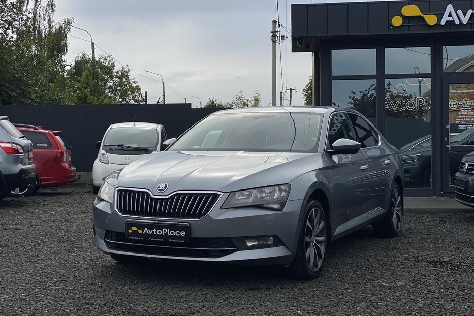 Продам Skoda Superb 2017 года в Луцке