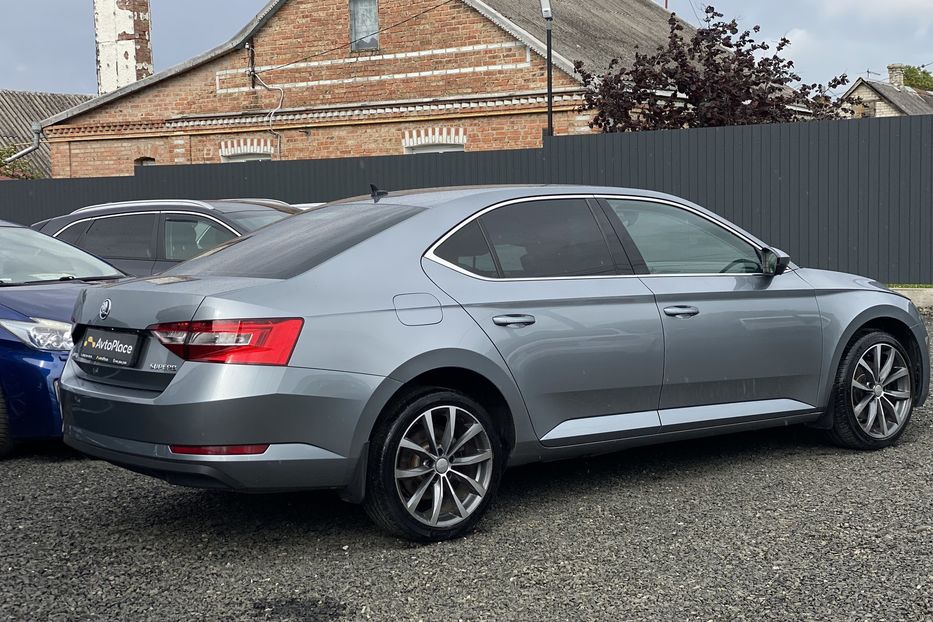Продам Skoda Superb 2017 года в Луцке
