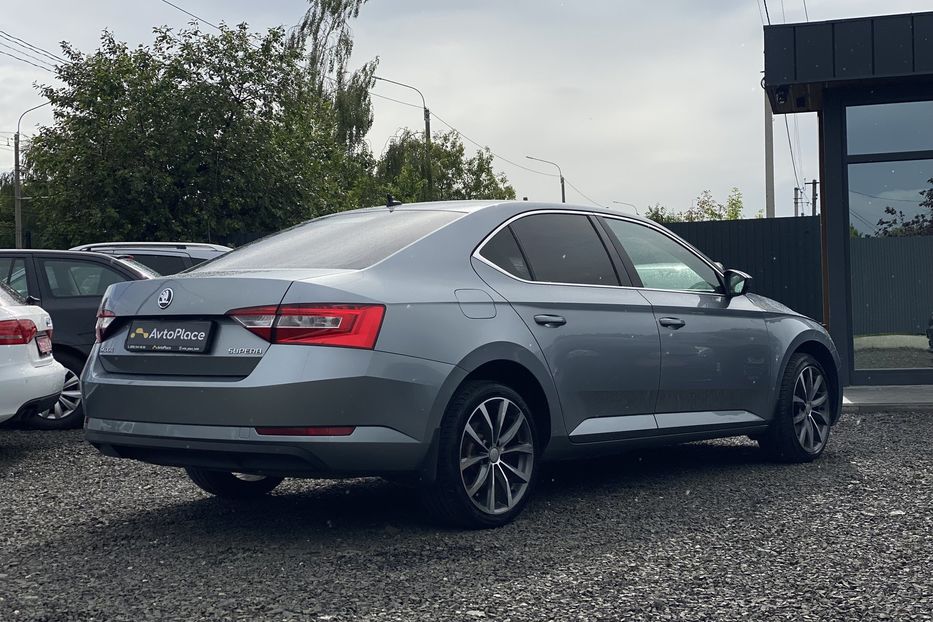 Продам Skoda Superb 2017 года в Луцке